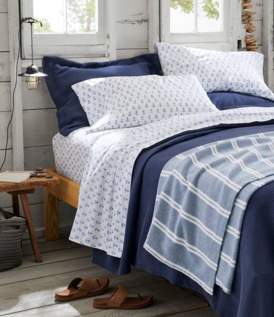 LLBean Metal Outpost Hanging Lantern Unisex J46J2900 Home Decor Antique Bronze