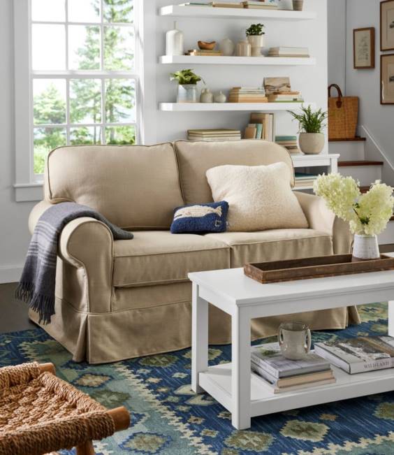 LLBean Painted Farmhouse Bench Unisex J46J2805 Indoor Furniture Paperwhite