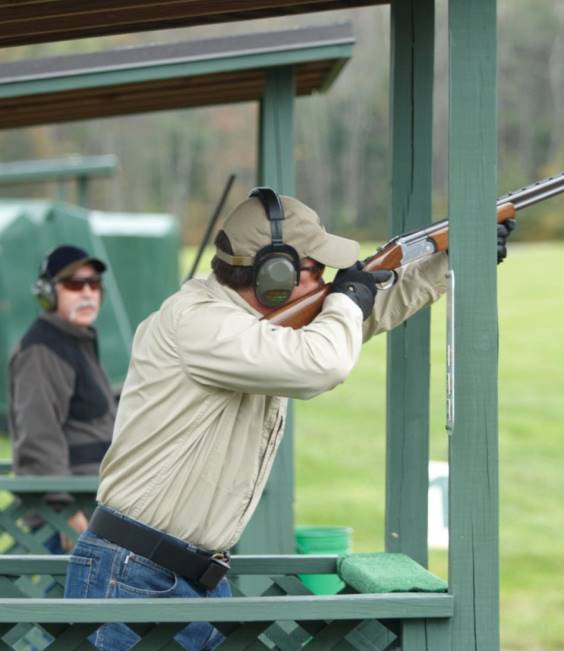 LLBean Pro Ears Ultra 26 Earmuffs Unisex J46J1945 Outdoor Equipment Green