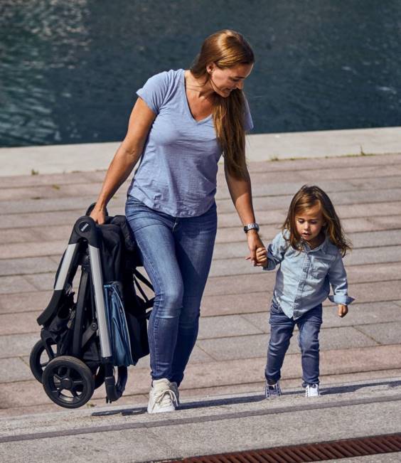 LLBean Thule Spring Stroller Unisex J46J1737 Outdoor Equipment Majolica Blue